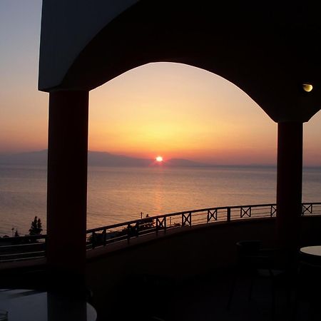 Sea View Resorts & Spa Karfás Eksteriør billede